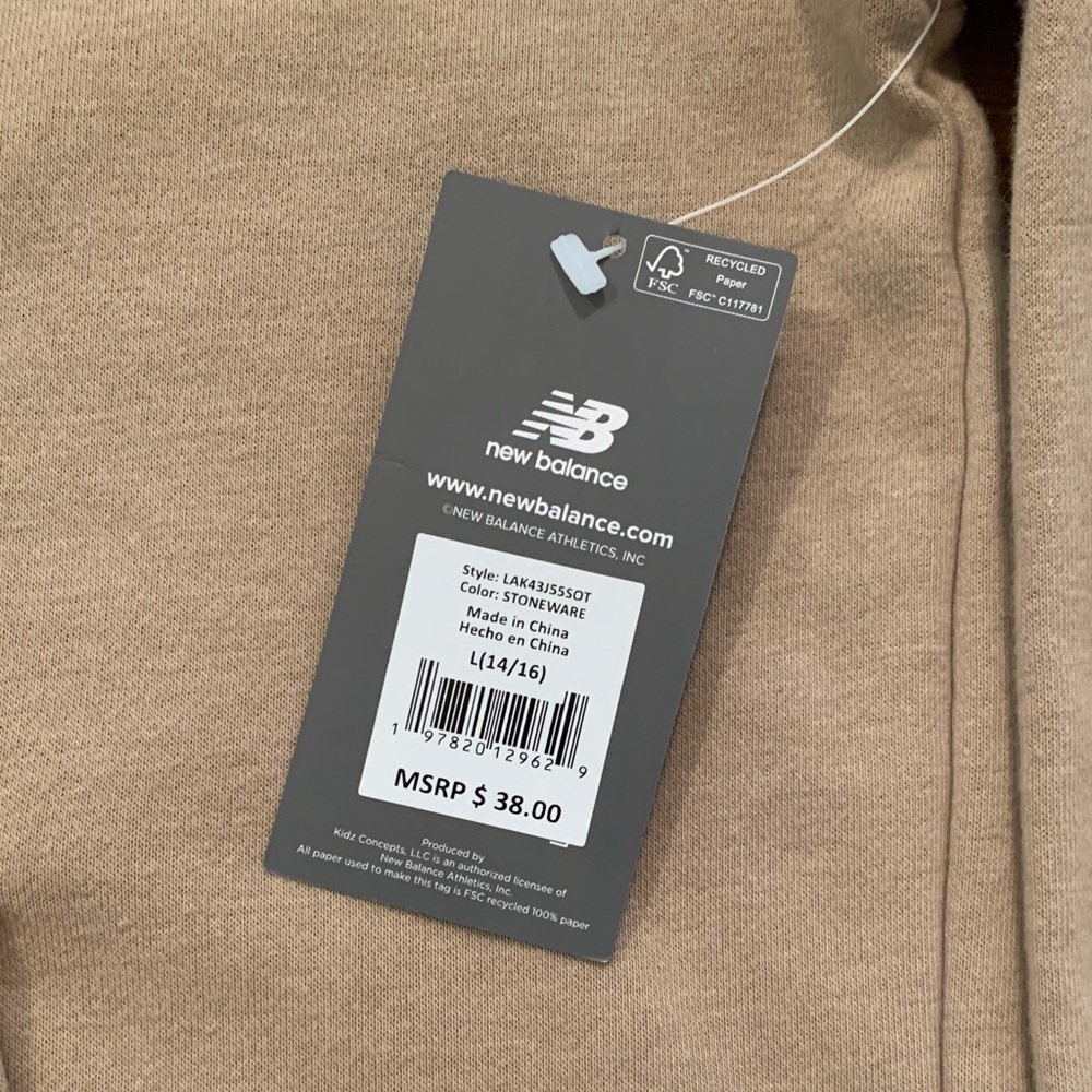 NWT New Balance Beige Hoodie Boys LARGE 14/16 - Picture 3 of 12